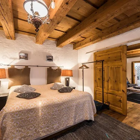Casa Veche Aparthotel
