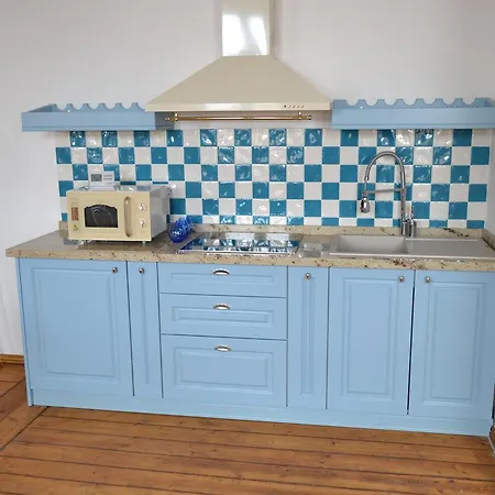 Casa Veche 2*