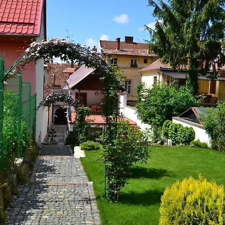 Casa Veche Aparthotel
