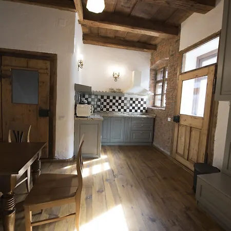 Casa Veche Aparthotel 2*