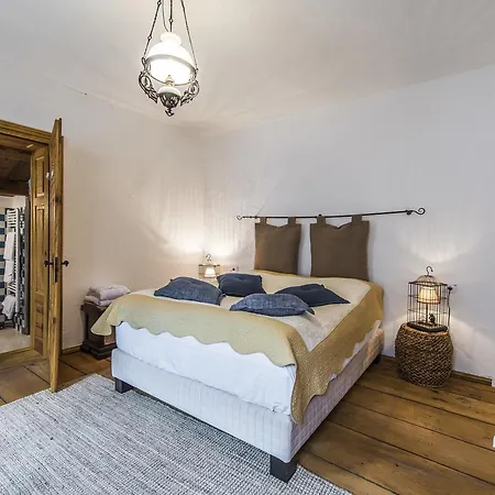 Aparthotel Casa Veche 2*