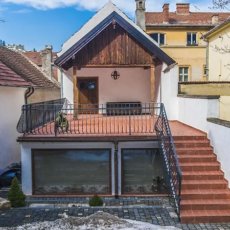 Casa Veche 2*